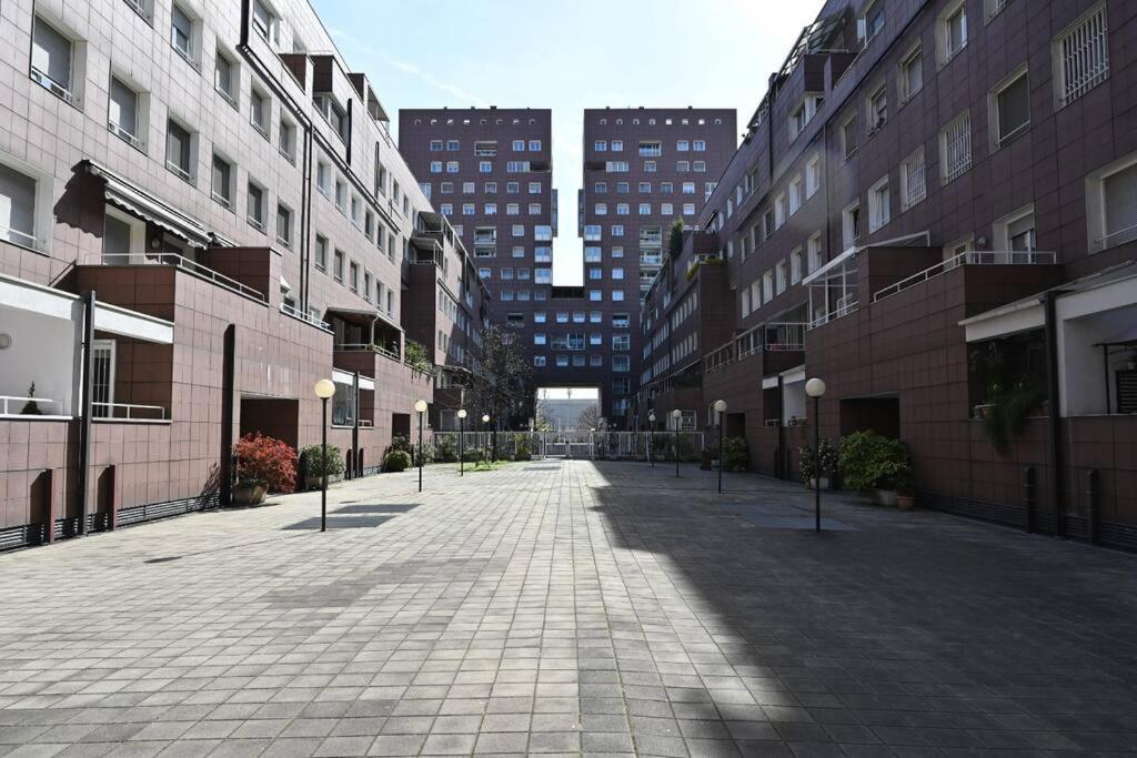 Guest Planet - Zona Bicocca Intero Appartamento ミラノ エクステリア 写真
