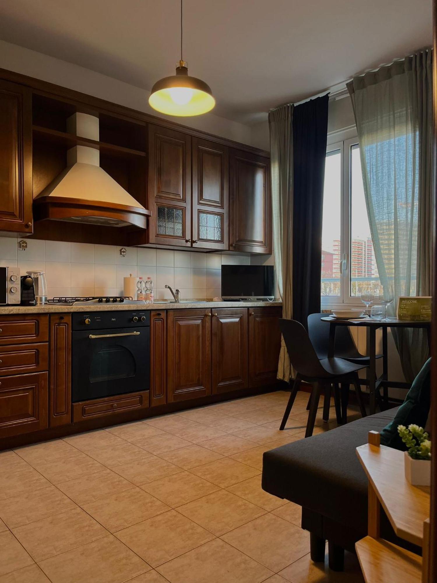 Guest Planet - Zona Bicocca Intero Appartamento ミラノ エクステリア 写真